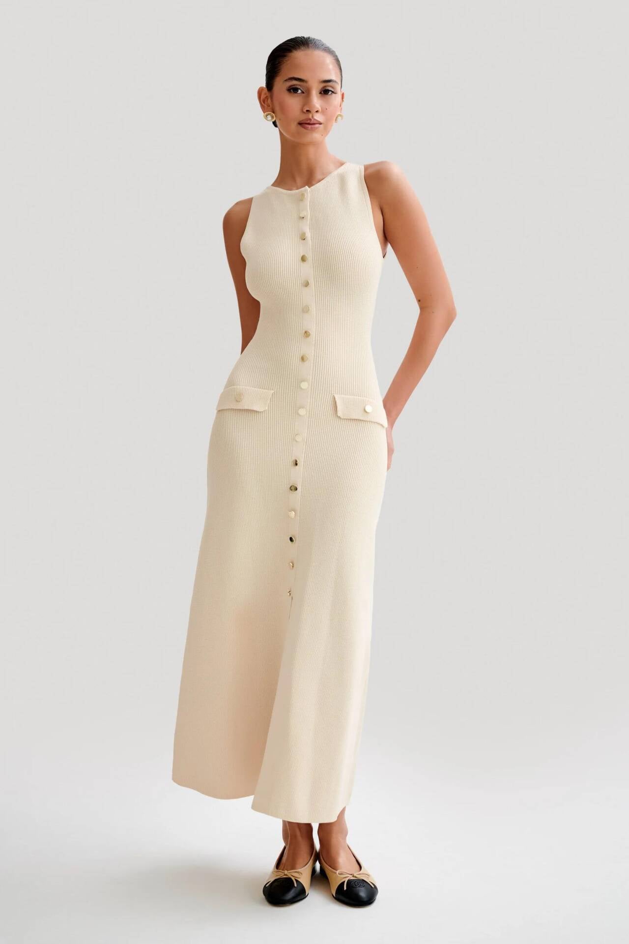 Royal Chic Button Detail Midi Dress