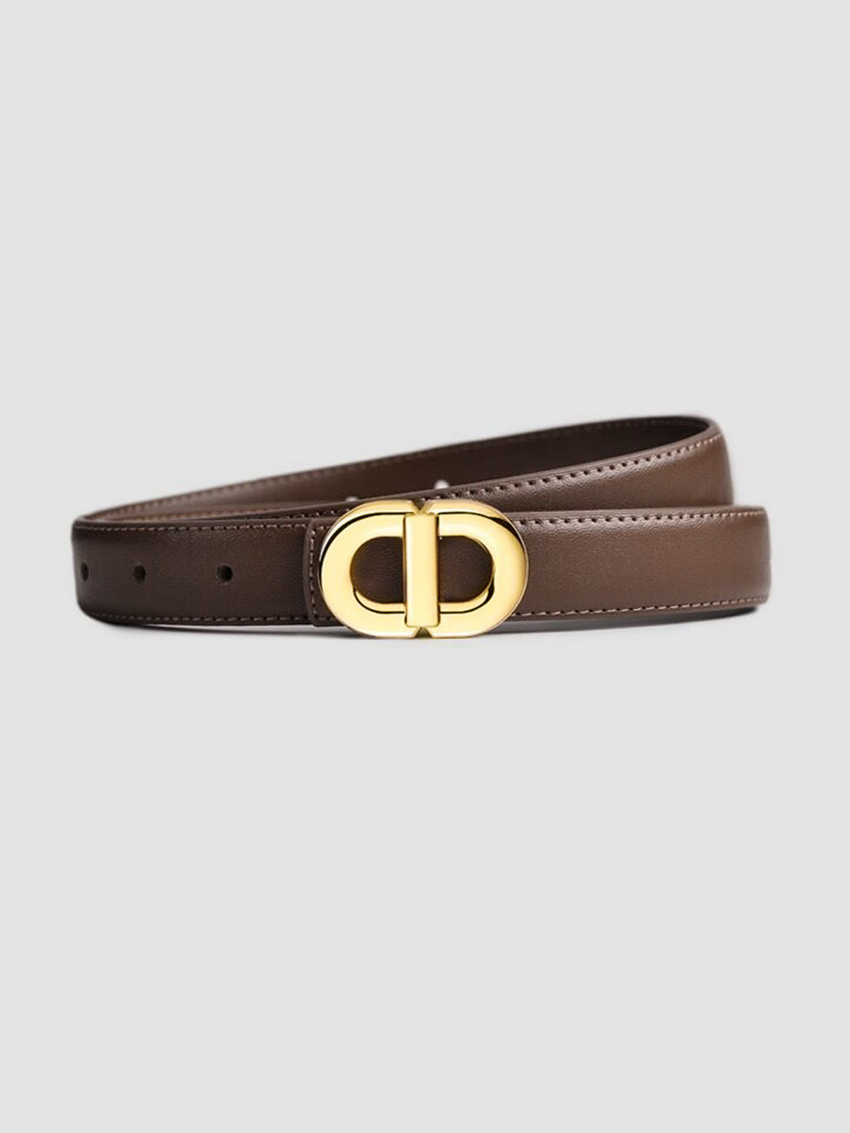 Minimalist Elegance: Leather Belt with Elegant Metal Buckle