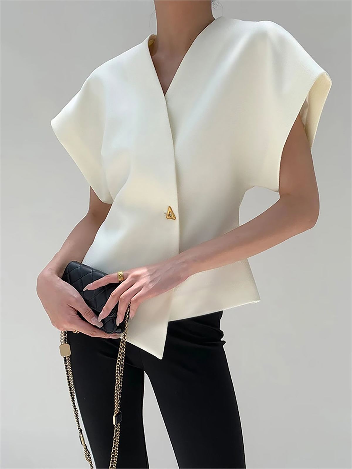 Minimal and Stylish Asymmetrical Blouse