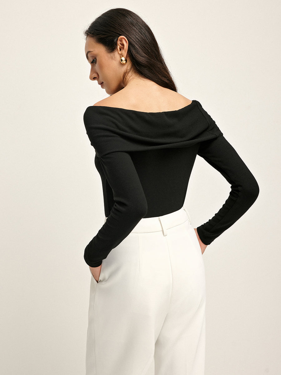 Off-the-Shoulder Brooch Detailed Blouse