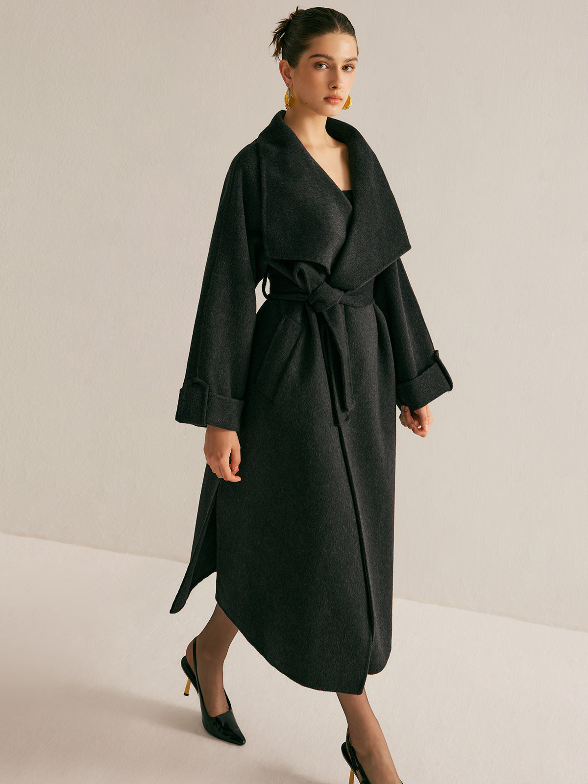 100% Wool Coat Where Elegance and Comfort Meet