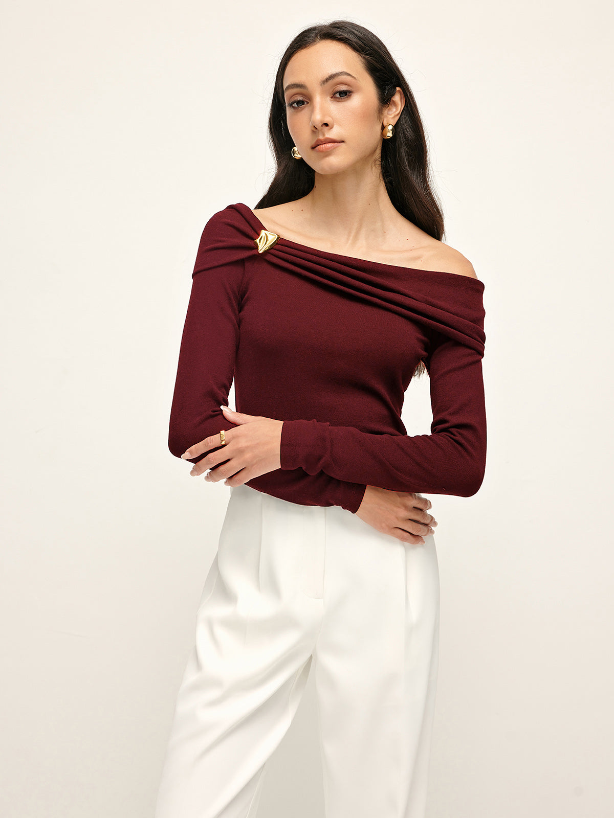 Off-the-Shoulder Brooch Detailed Blouse