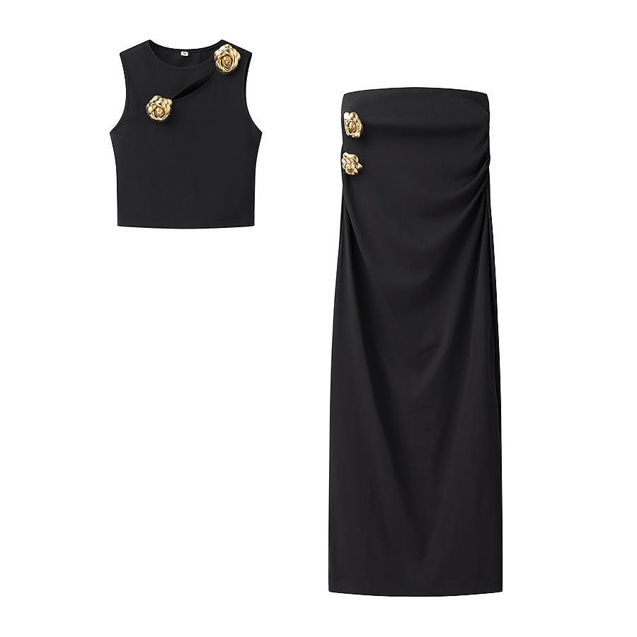Elegant Rose Detailed Black Suit